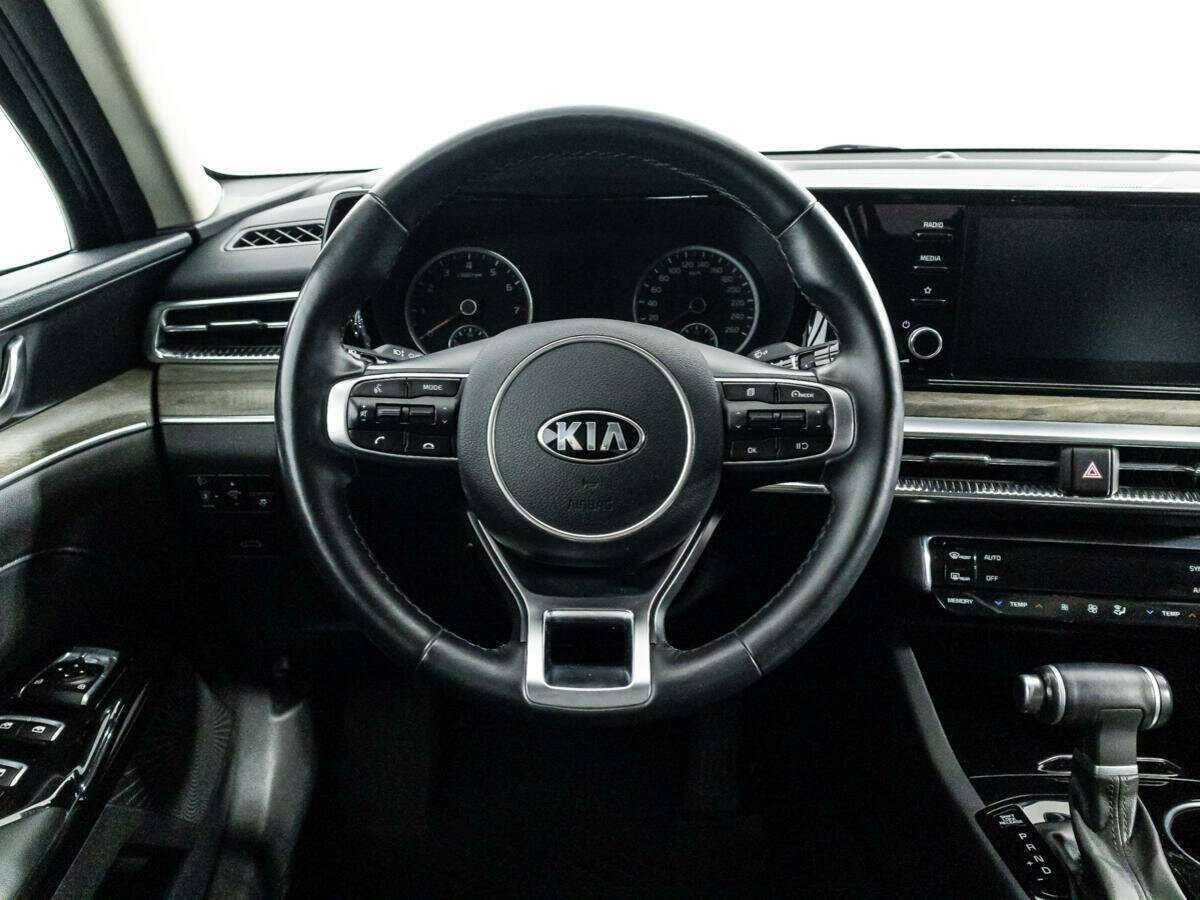 Купить Kia K5 с пробегом. Фото: #22