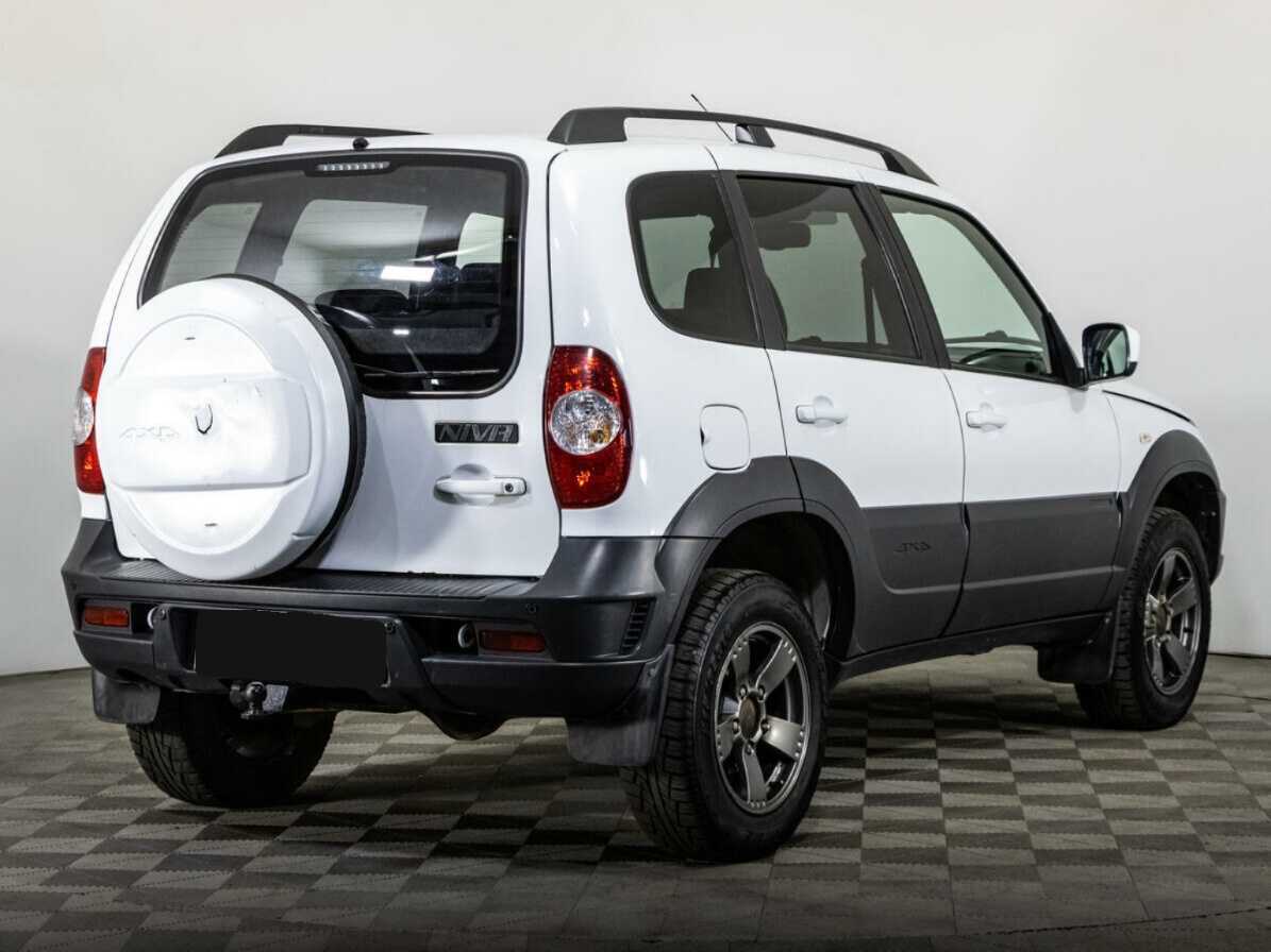 Купить Chevrolet Niva с пробегом. Фото: #2