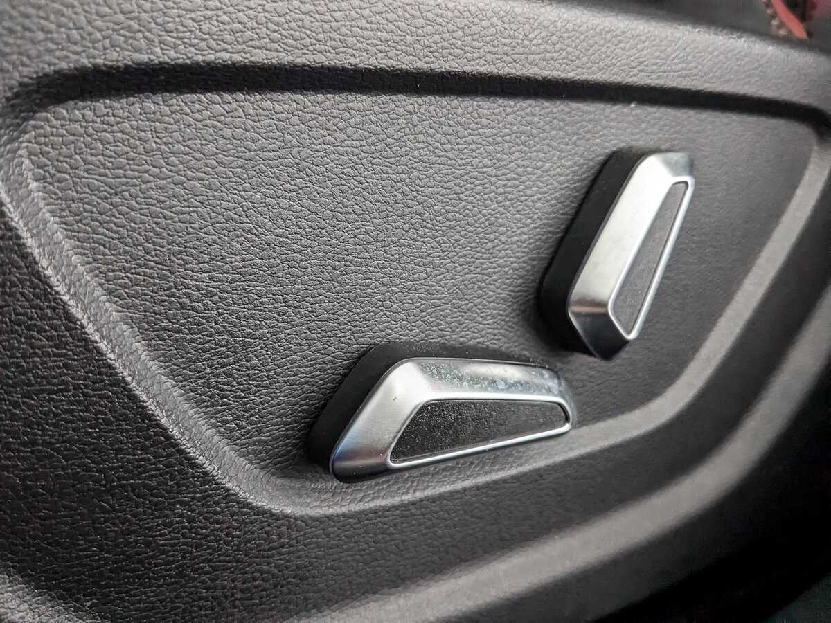 Купить Geely Coolray с пробегом. Фото: #21