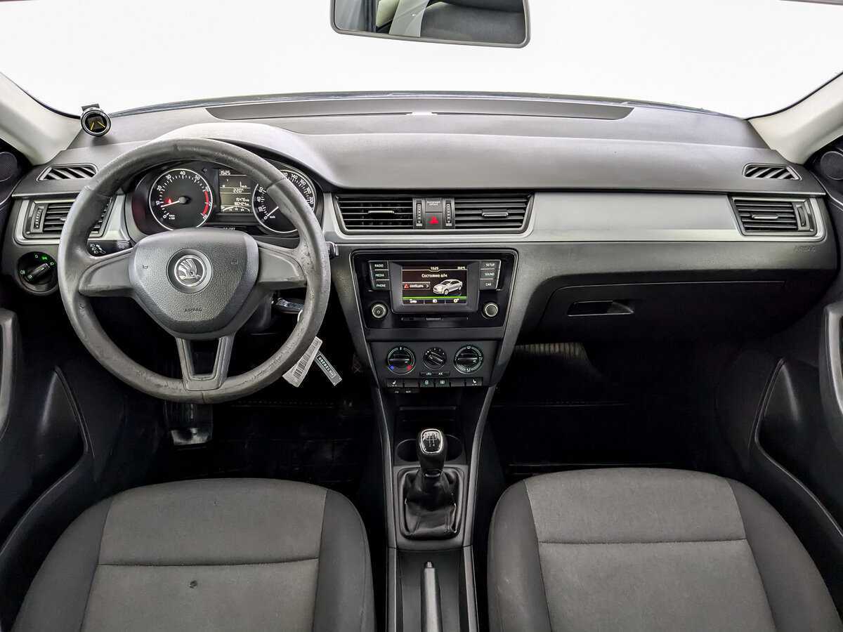 Купить Skoda Rapid с пробегом. Фото: #13
