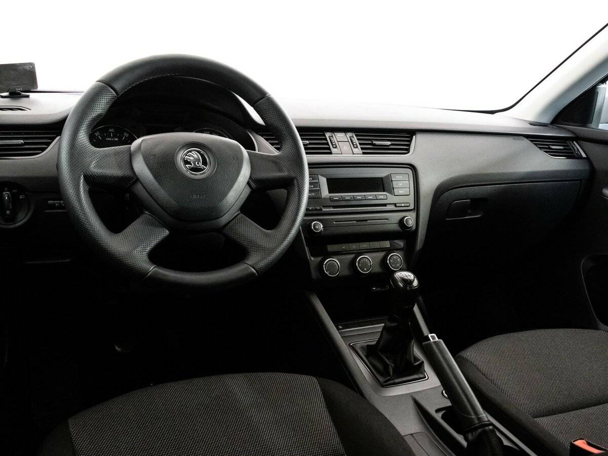 Купить Skoda Octavia с пробегом. Фото: #10