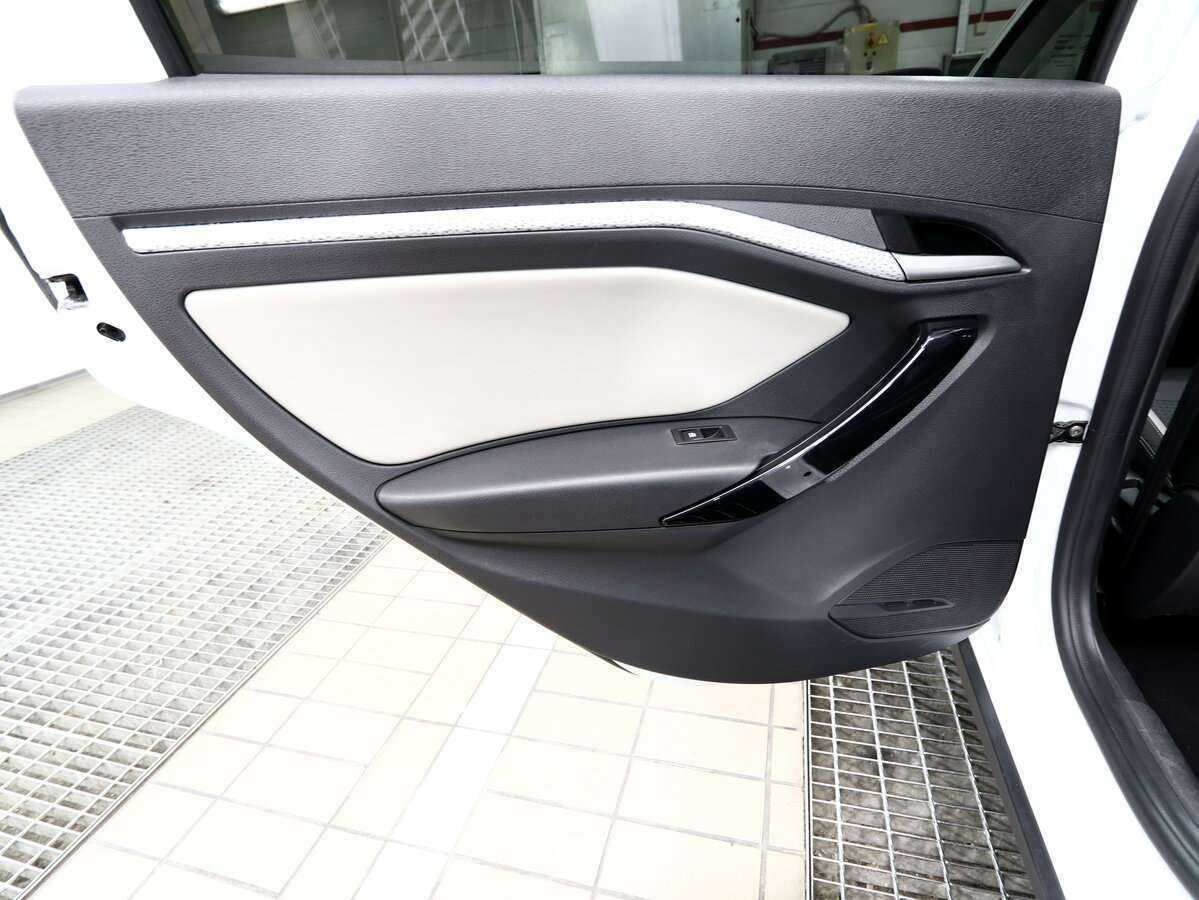 Купить Lada (ВАЗ) Vesta с пробегом. Фото: #10