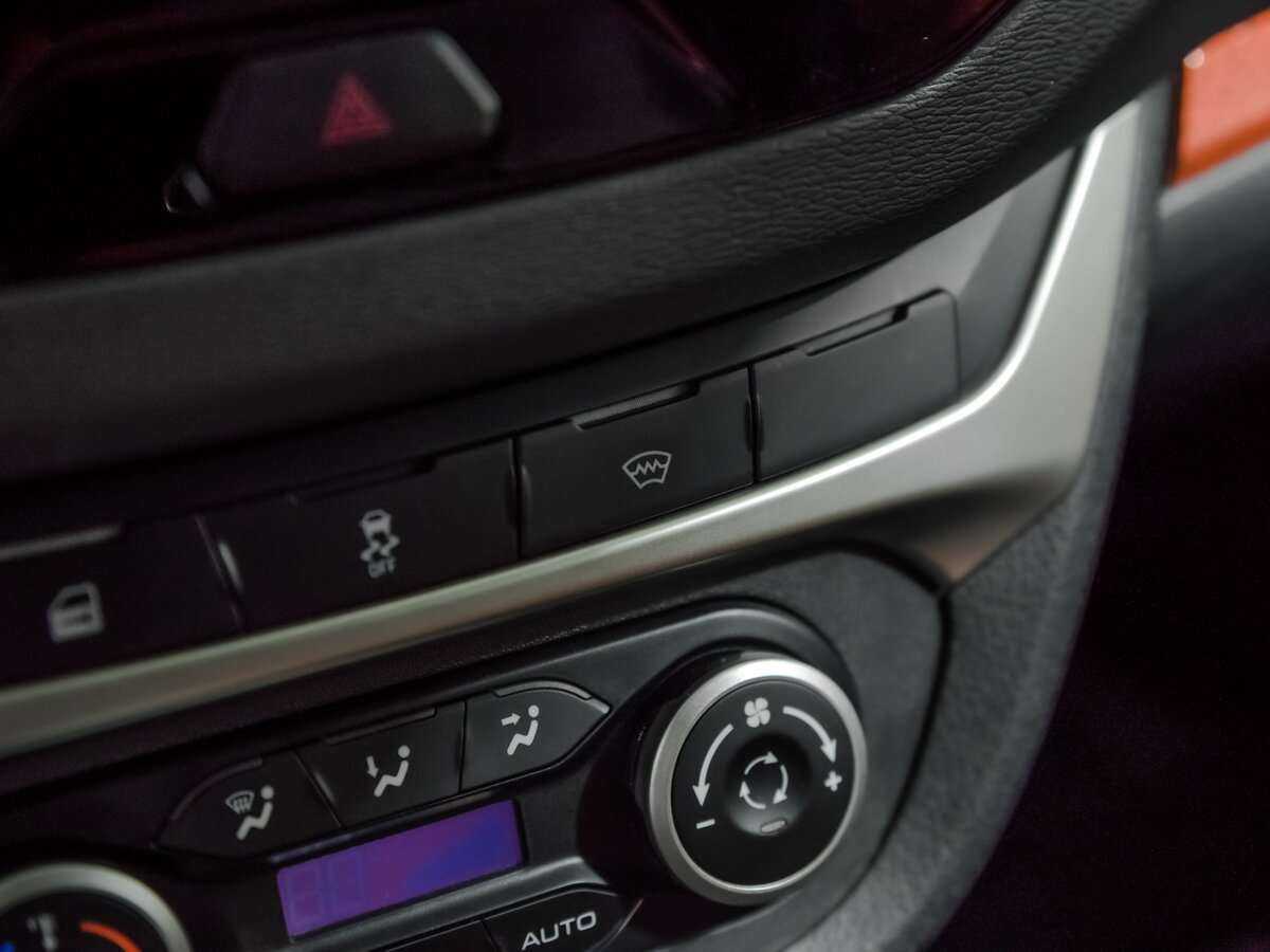 Купить Lada (ВАЗ) Vesta с пробегом. Фото: #9