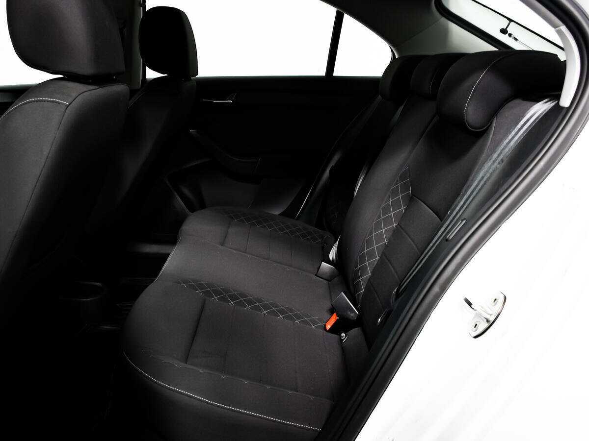 Купить Skoda Rapid с пробегом. Фото: #11