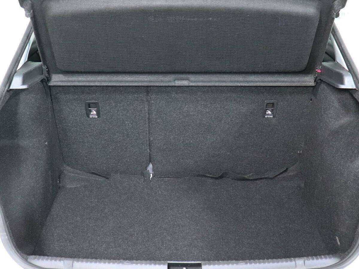 Купить Volkswagen Polo с пробегом. Фото: #14