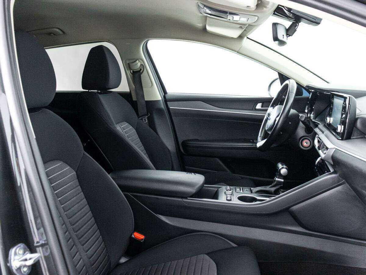 Купить Kia K5 с пробегом. Фото: #14