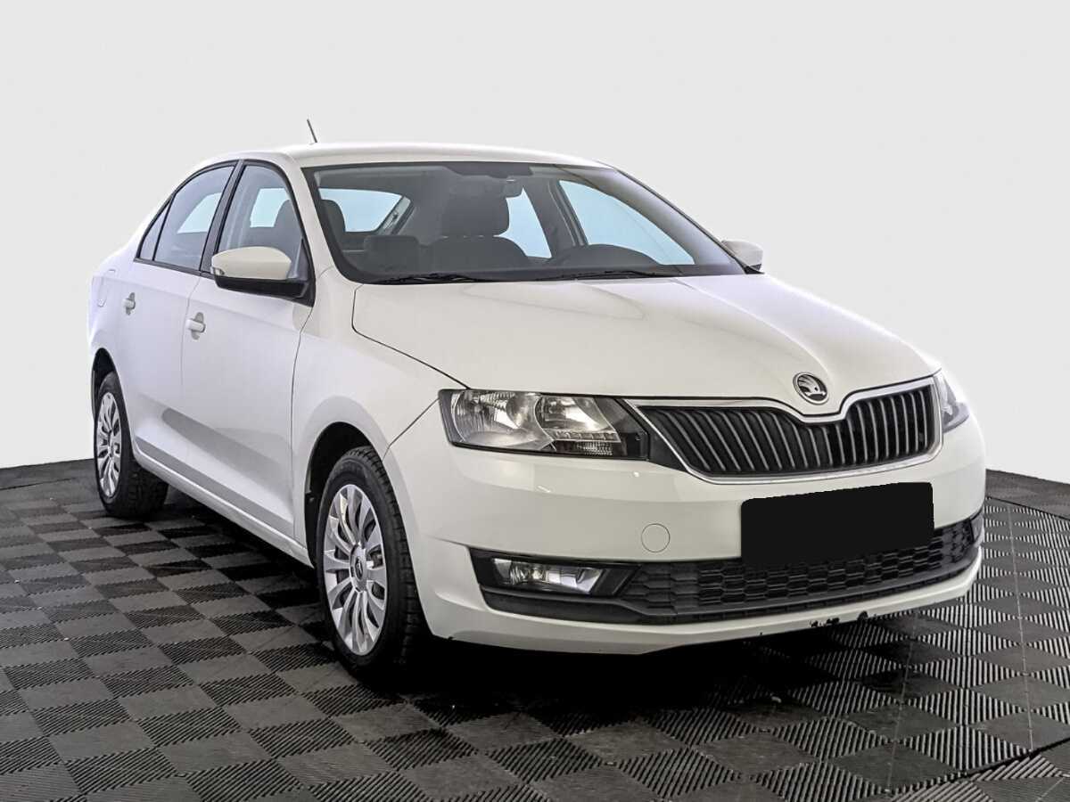 Купить Skoda Rapid с пробегом. Фото: #2
