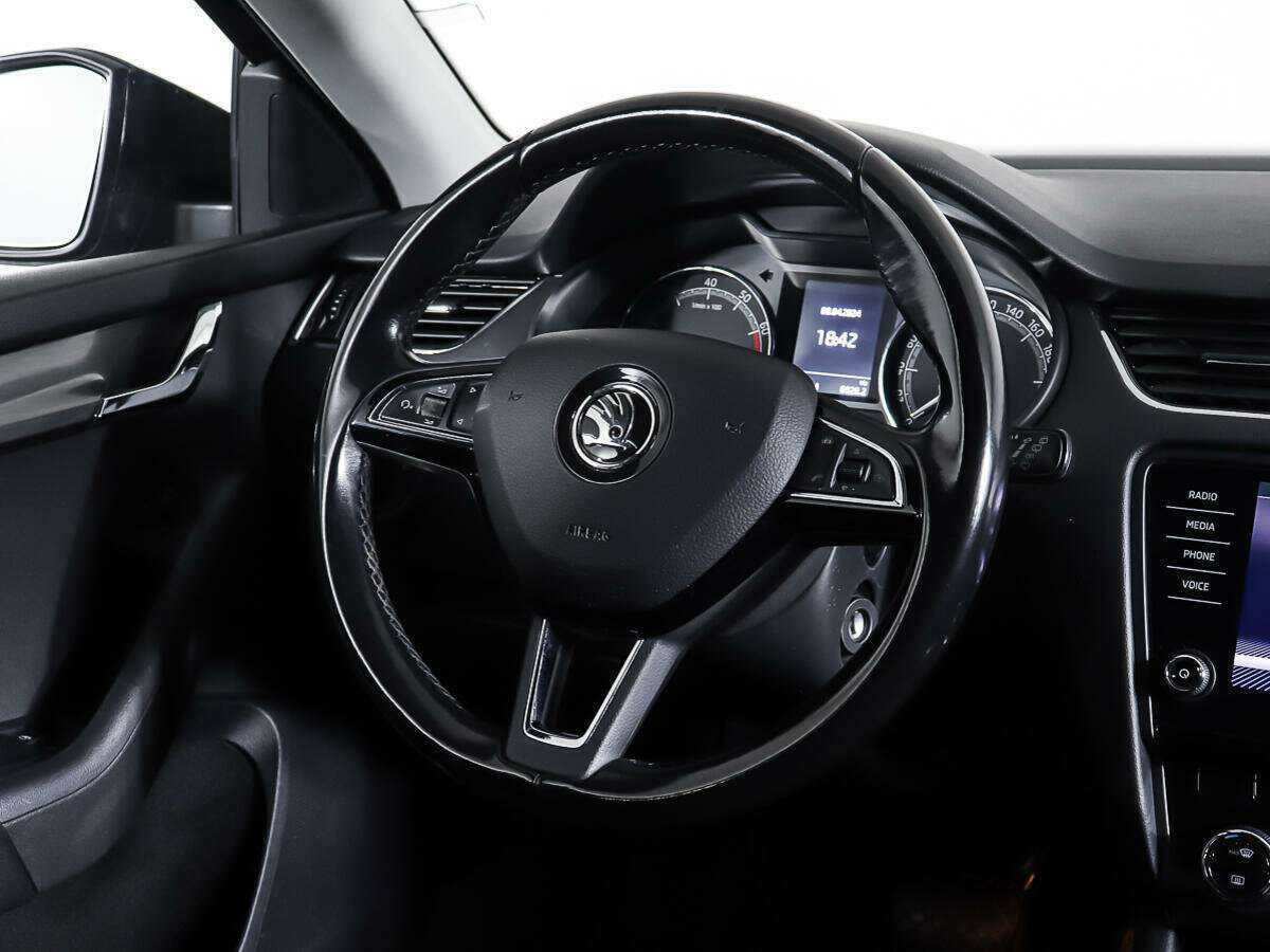 Купить Skoda Octavia с пробегом. Фото: #15