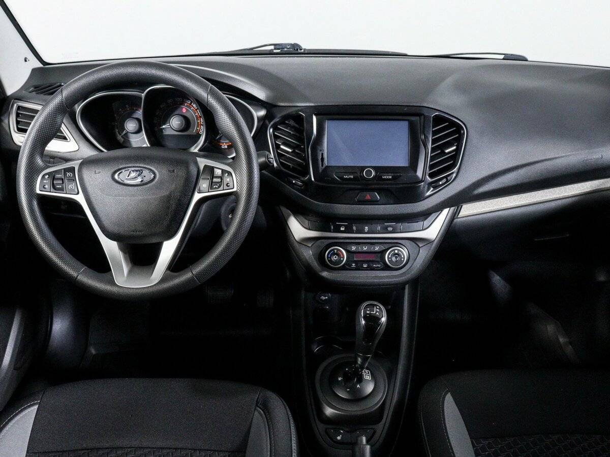 Купить Lada (ВАЗ) Vesta с пробегом. Фото: #10