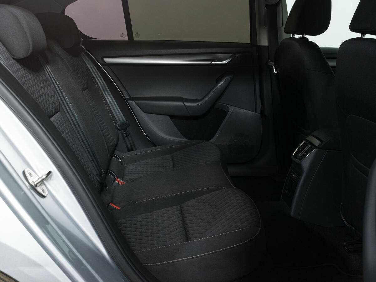 Купить Skoda Octavia с пробегом. Фото: #8