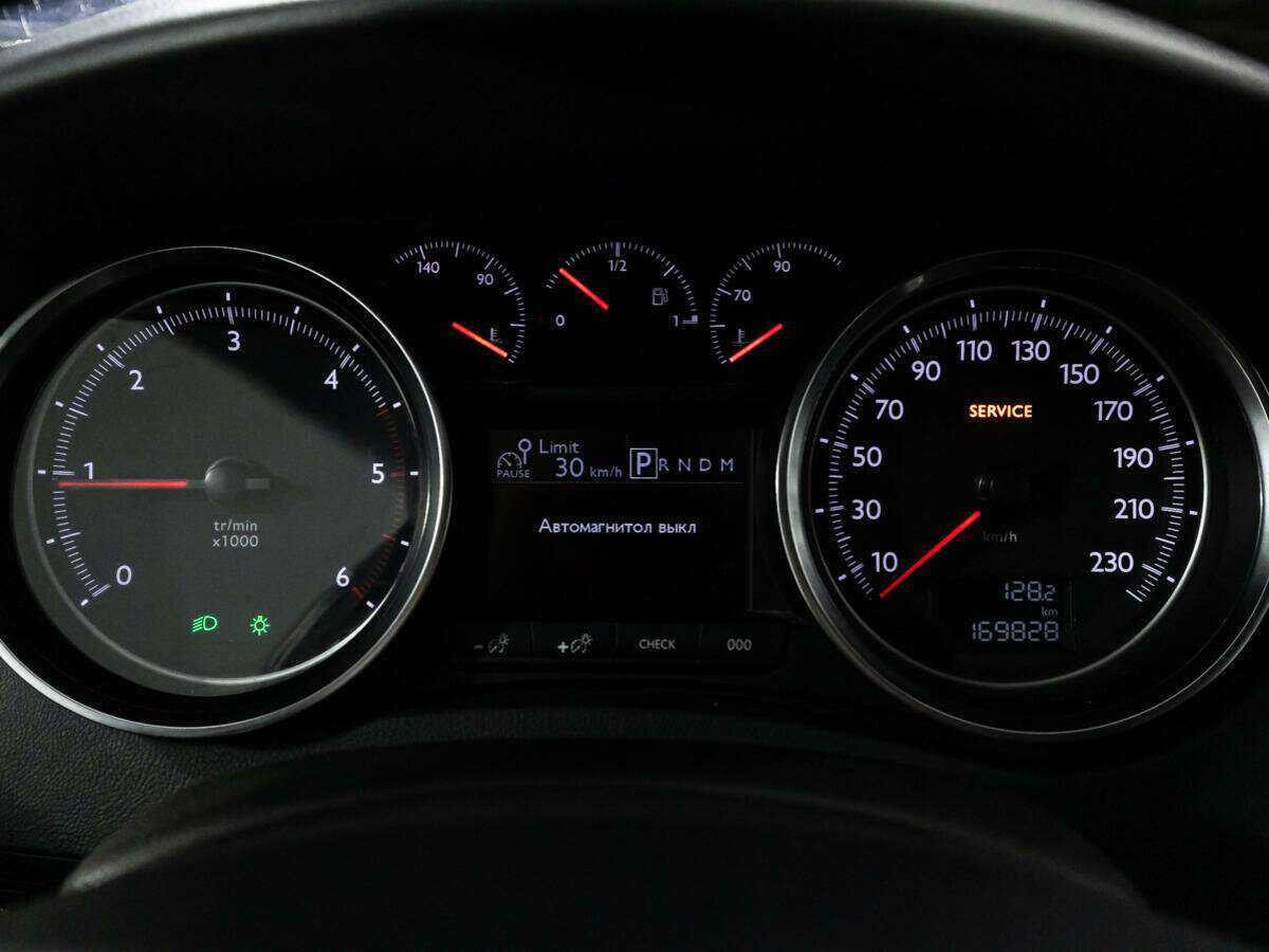 Купить Peugeot 508 с пробегом. Фото: #11