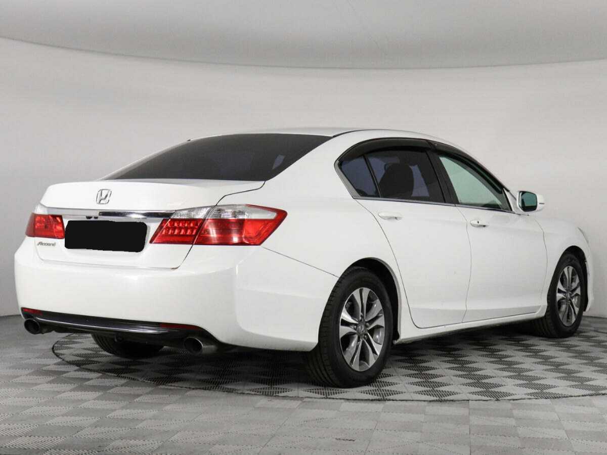 Купить Honda Accord с пробегом. Фото: #2