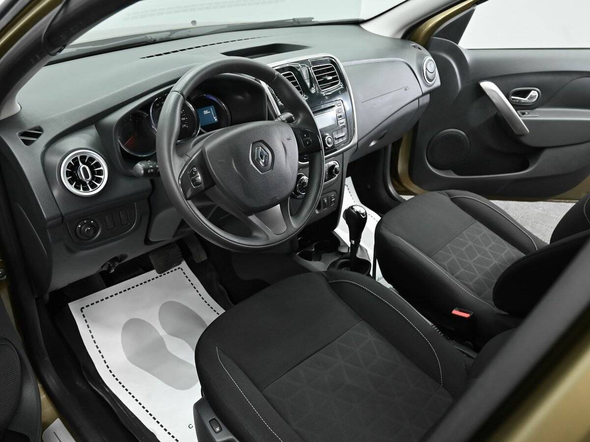 Купить Renault Sandero с пробегом. Фото: #7