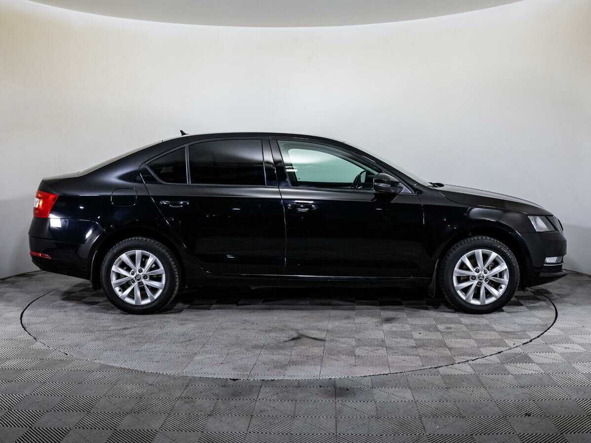Купить Skoda Octavia с пробегом. Фото: #3