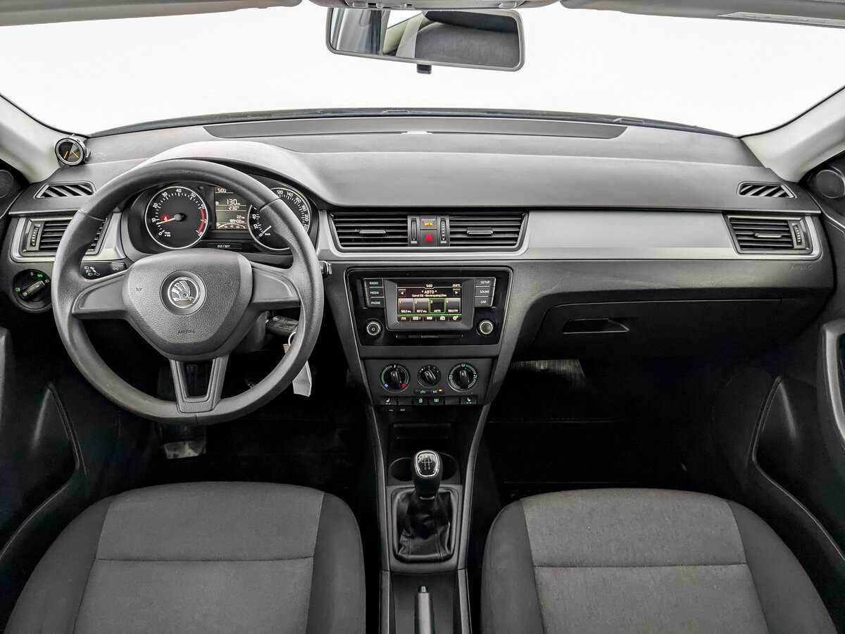 Купить Skoda Rapid с пробегом. Фото: #13