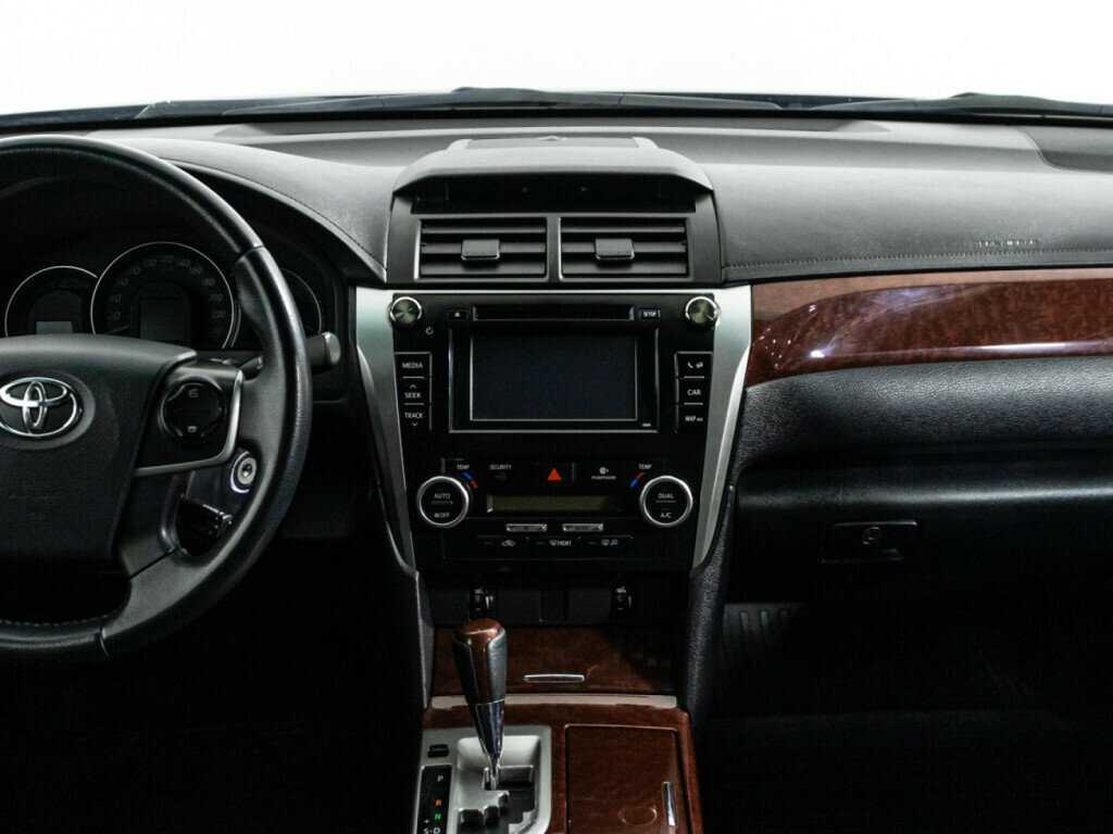 Купить Toyota Camry с пробегом. Фото: #13