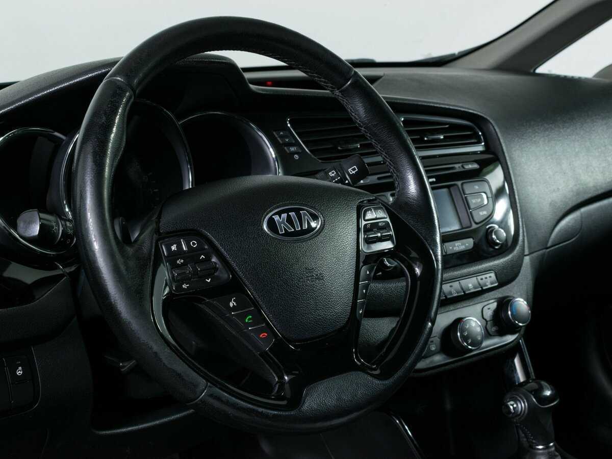 Купить Kia Ceed с пробегом. Фото: #13