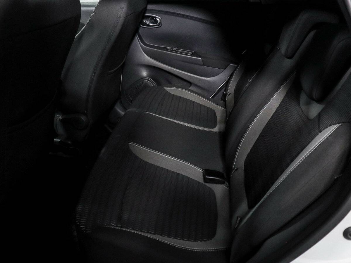 Купить Renault Kaptur с пробегом. Фото: #7