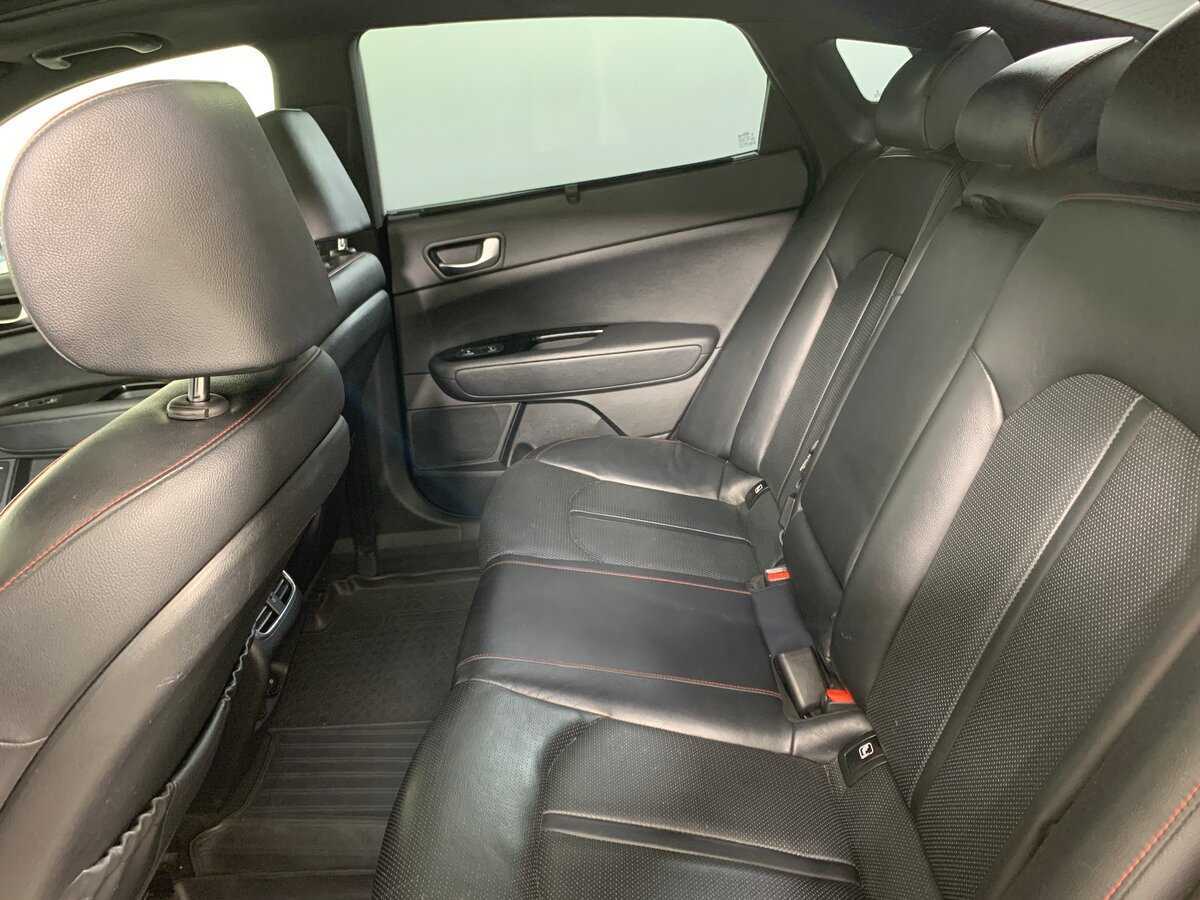 Купить Kia Optima с пробегом. Фото: #17