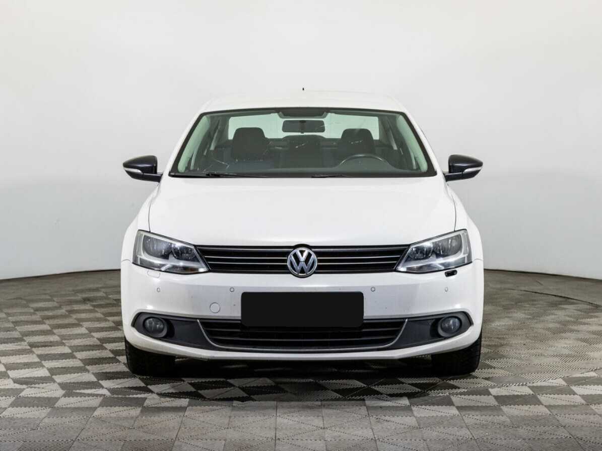 Купить Volkswagen Jetta с пробегом. Фото: #1