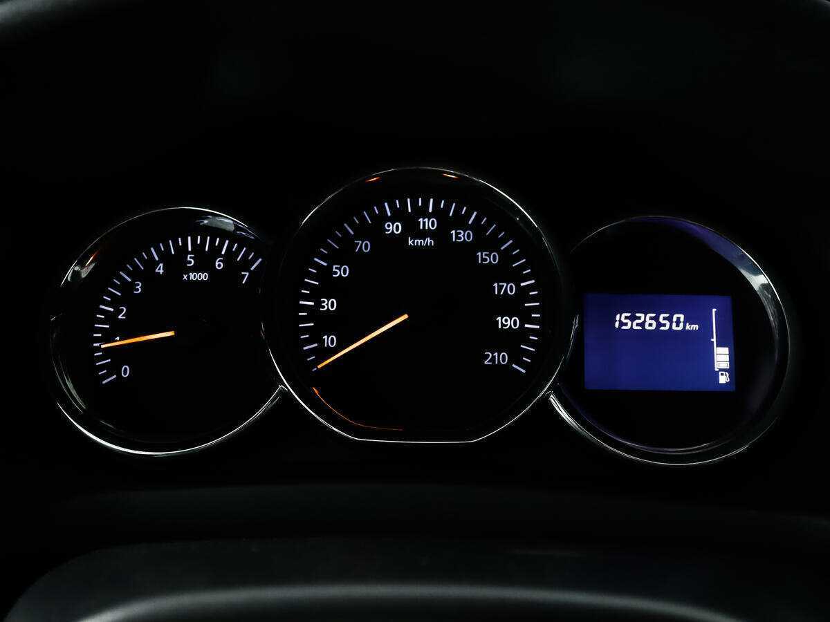 Купить Renault Sandero с пробегом. Фото: #9