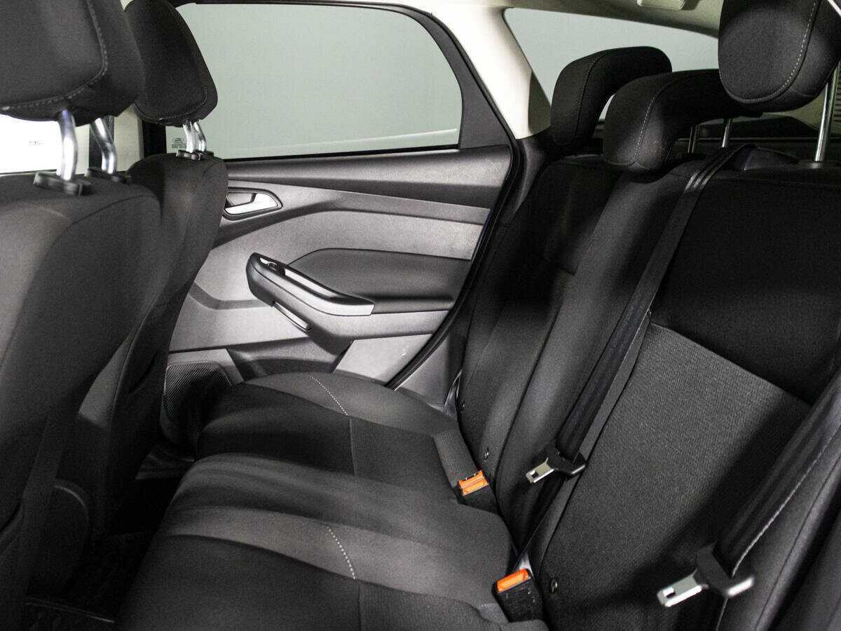 Купить Ford Focus с пробегом. Фото: #9