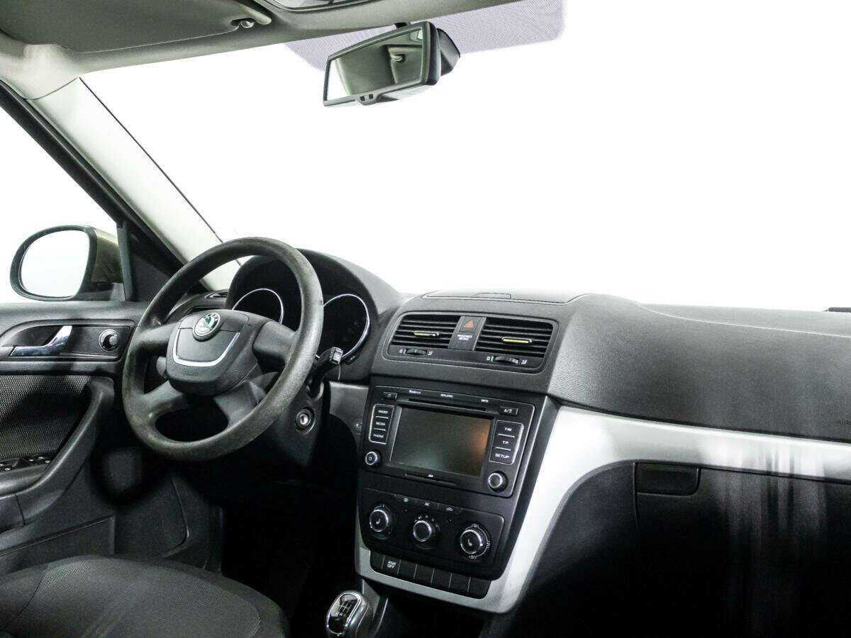 Купить Skoda Yeti с пробегом. Фото: #7
