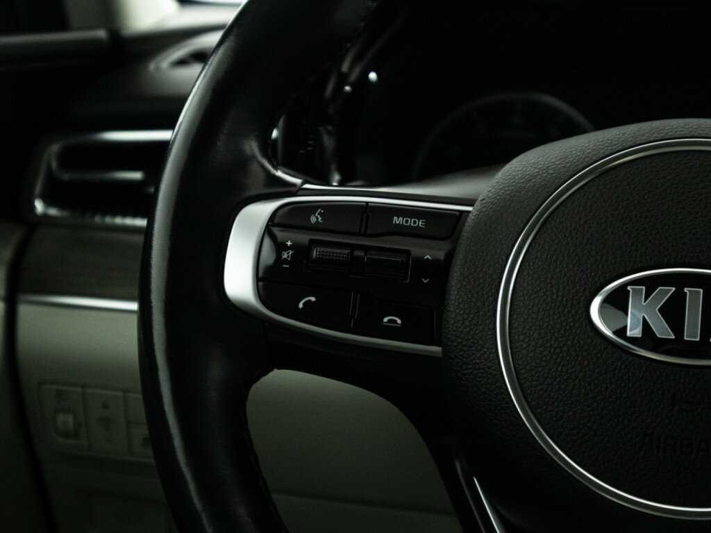 Купить Kia K5 с пробегом. Фото: #23