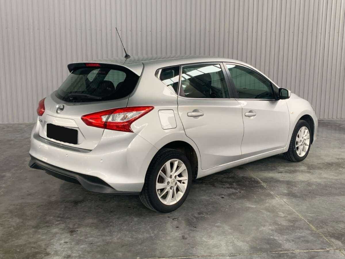 Купить Nissan Tiida с пробегом. Фото: #4