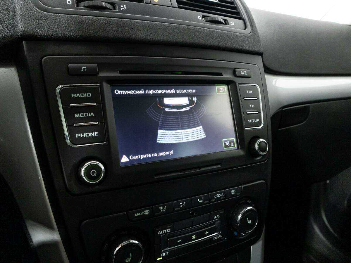 Купить Skoda Yeti с пробегом. Фото: #14