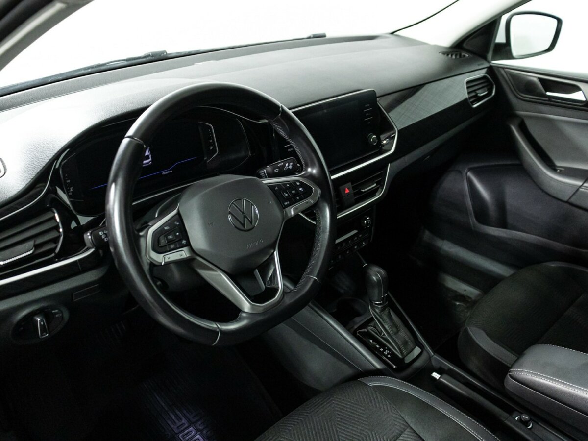 Купить Volkswagen Polo с пробегом. Фото: #10