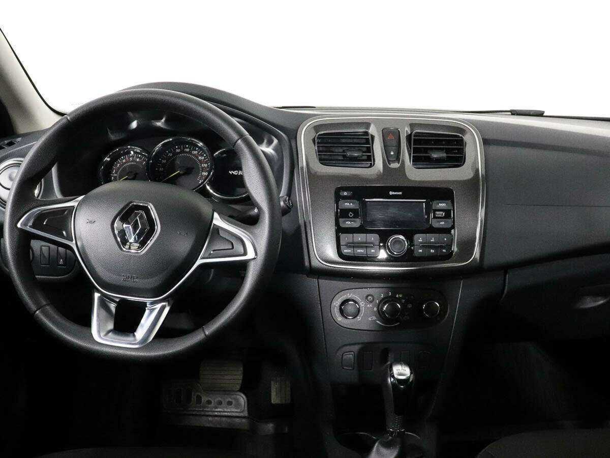 Купить Renault Logan с пробегом. Фото: #9