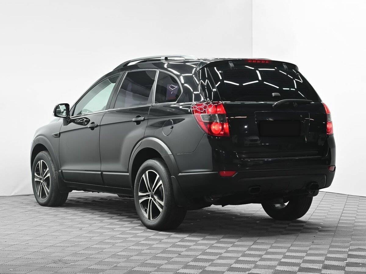 Купить Chevrolet Captiva с пробегом. Фото: #2