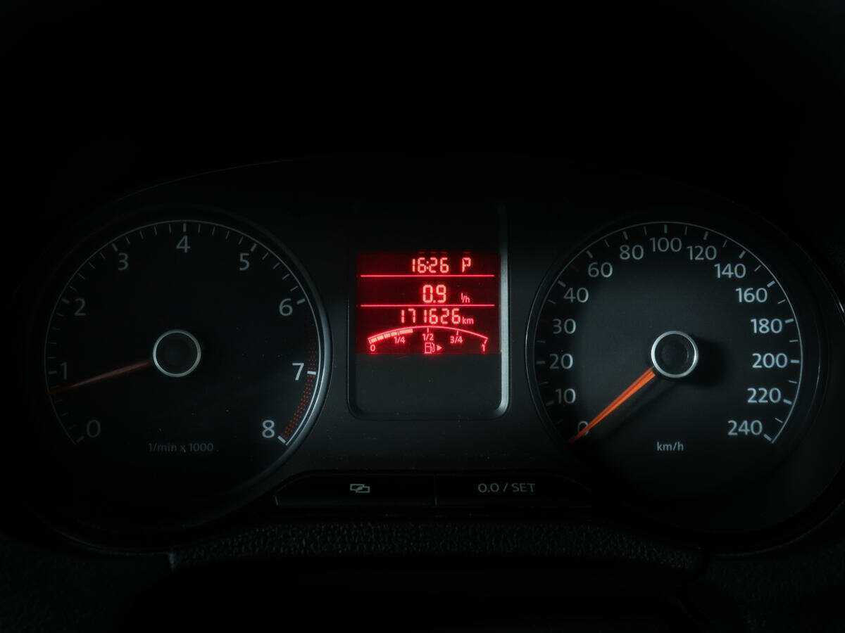 Купить Volkswagen Polo с пробегом. Фото: #10