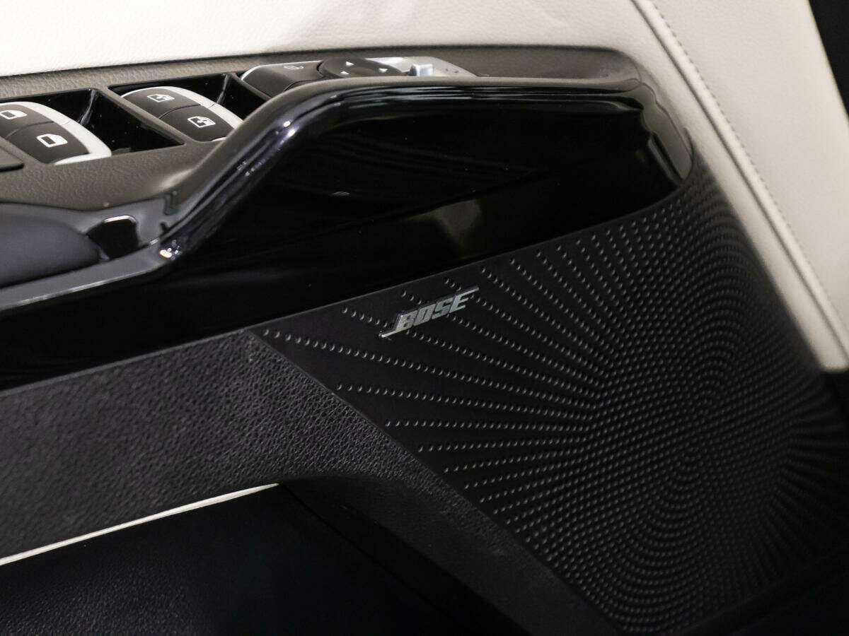 Купить Kia K5 с пробегом. Фото: #23