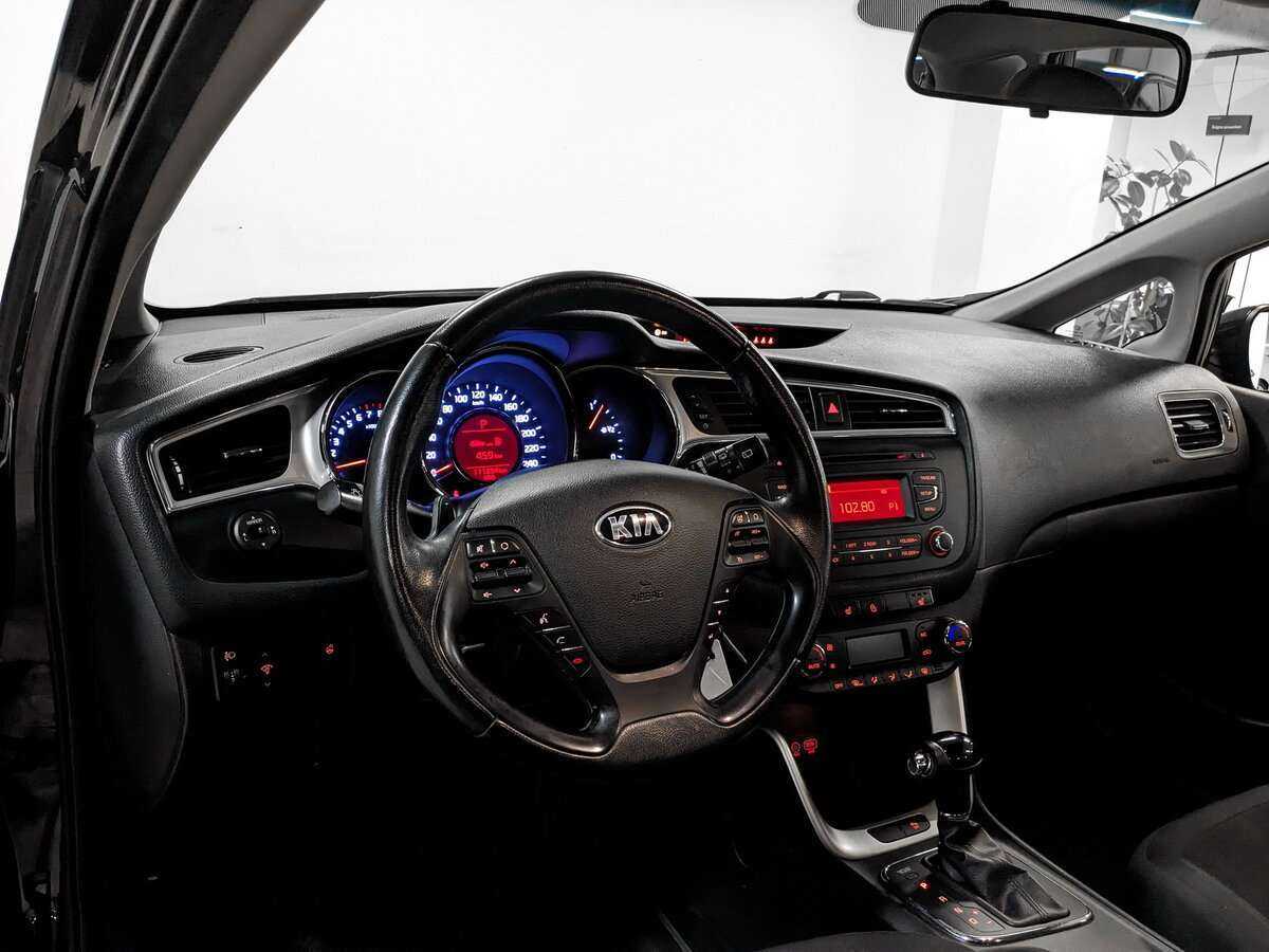 Купить Kia Ceed с пробегом. Фото: #16