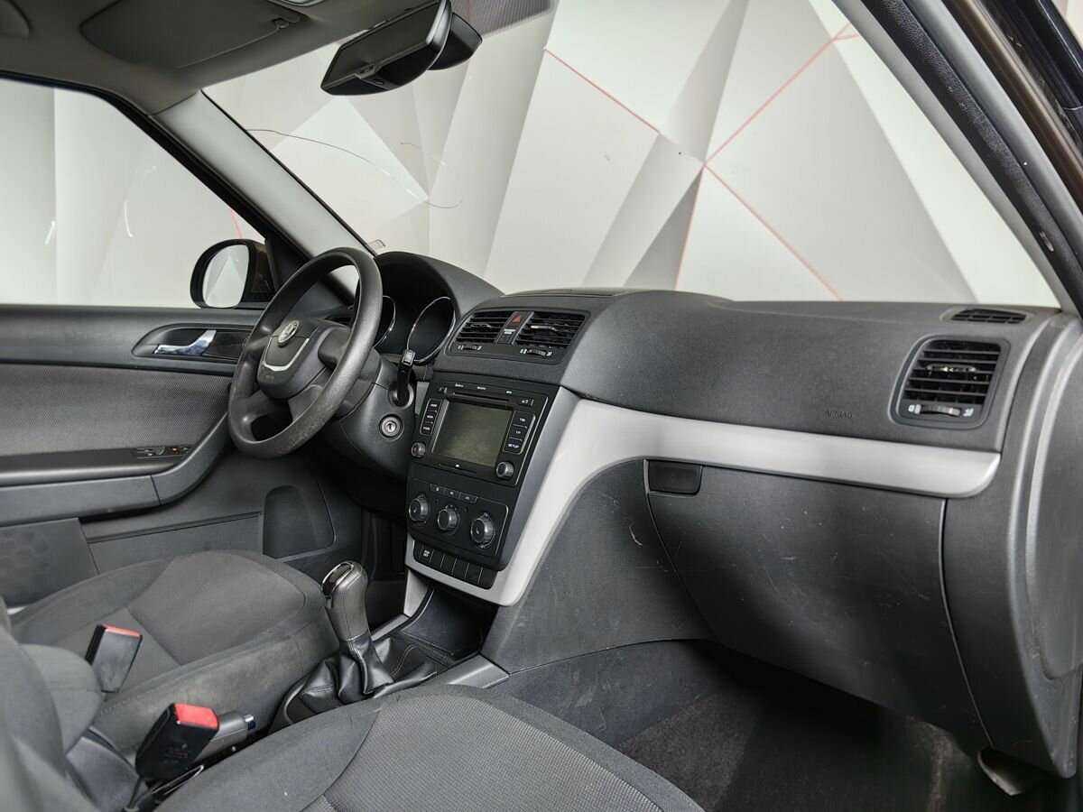 Купить Skoda Yeti с пробегом. Фото: #7
