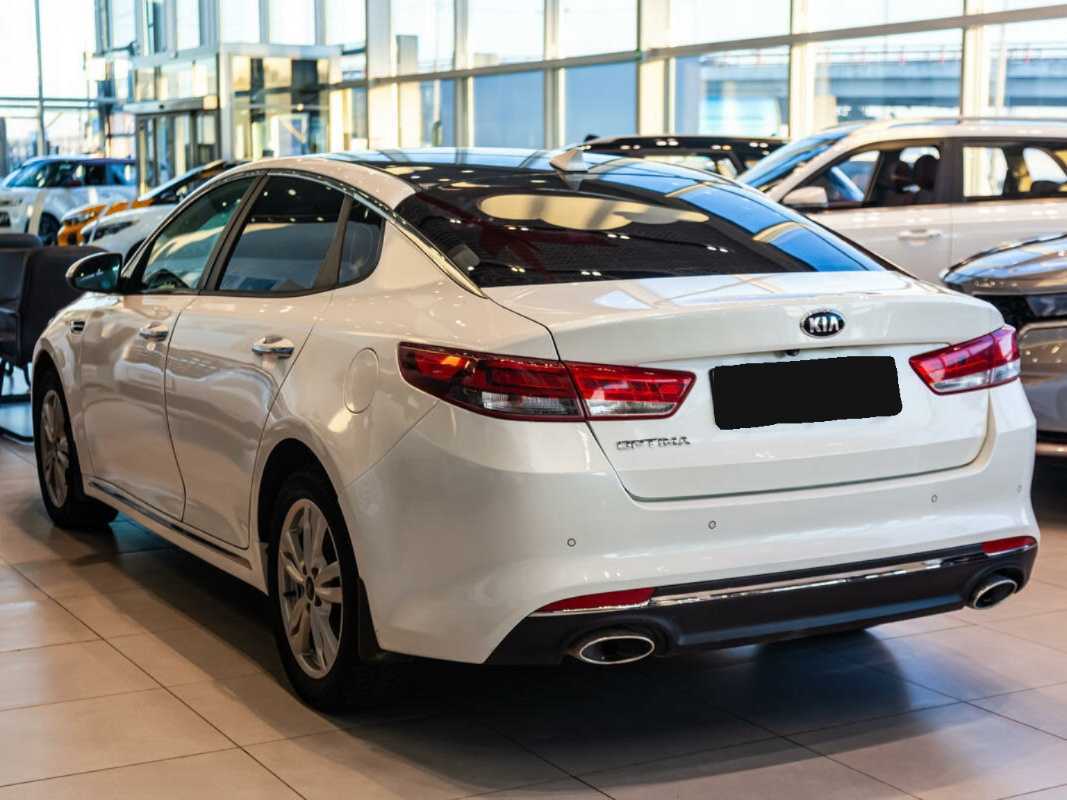 Купить Kia Optima с пробегом. Фото: #4