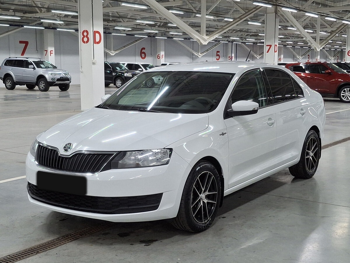 Купить Skoda Rapid с пробегом. Фото: #0