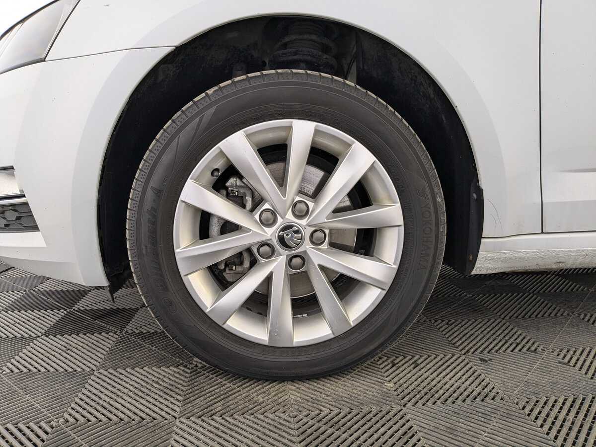 Купить Skoda Octavia с пробегом. Фото: #11