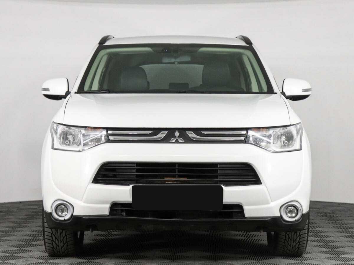 Купить Mitsubishi Outlander с пробегом. Фото: #1