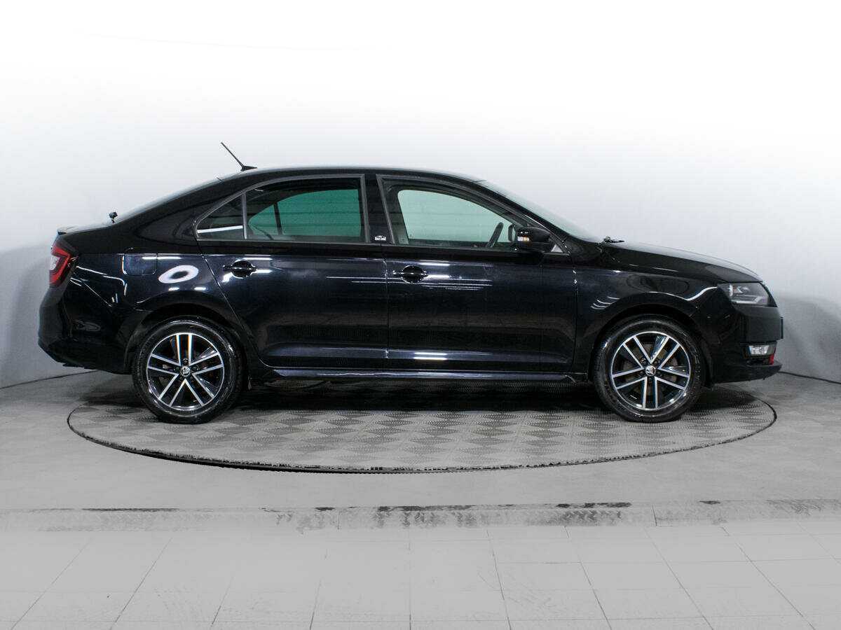 Купить Skoda Rapid с пробегом. Фото: #3
