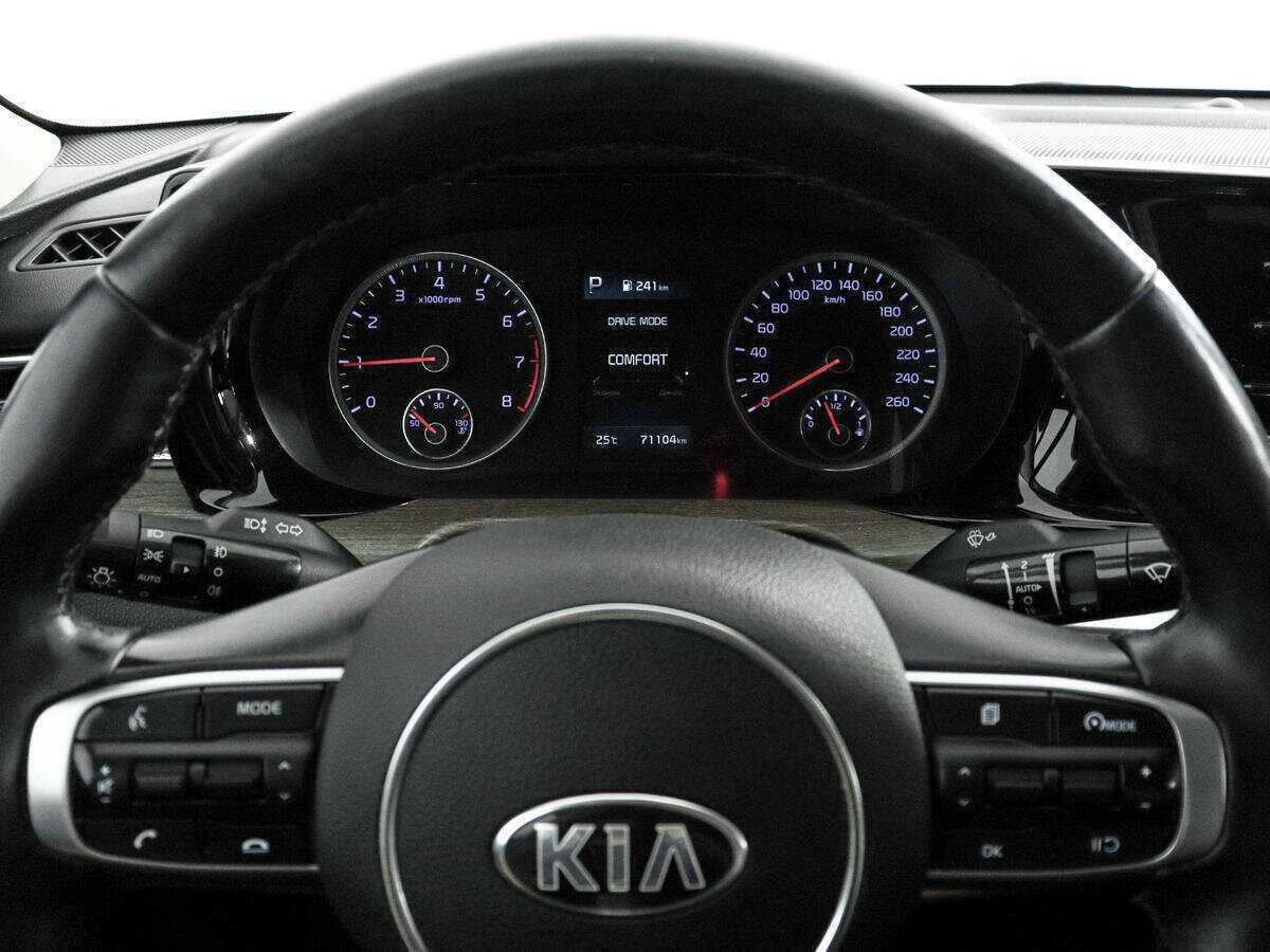 Купить Kia K5 с пробегом. Фото: #17