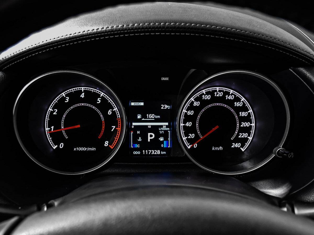 Купить Mitsubishi Outlander с пробегом. Фото: #9