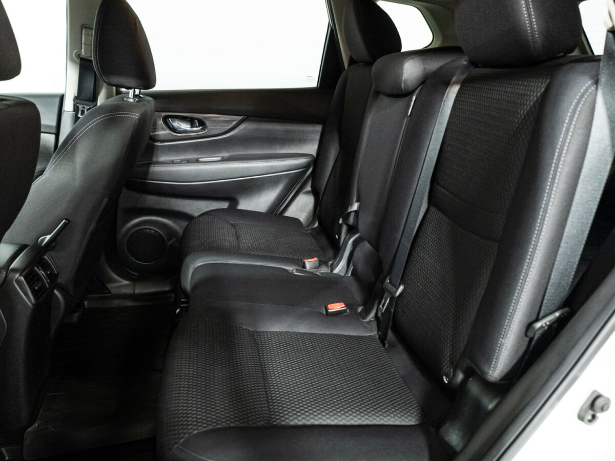 Купить Nissan X-Trail с пробегом. Фото: #9