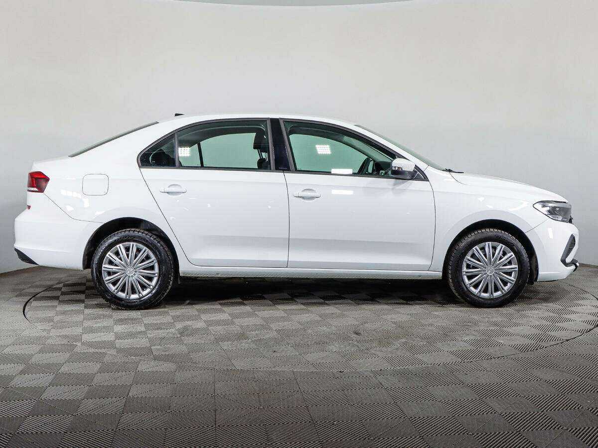 Купить Volkswagen Polo с пробегом. Фото: #2