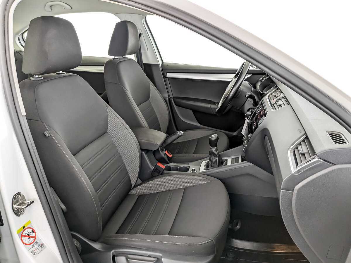 Купить Skoda Octavia с пробегом. Фото: #20