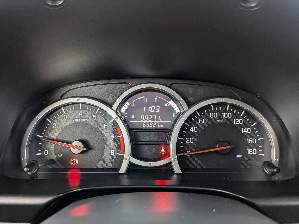 Купить Suzuki Jimny с пробегом. Фото: #10