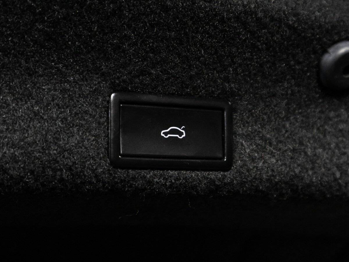 Купить Volkswagen Passat с пробегом. Фото: #14