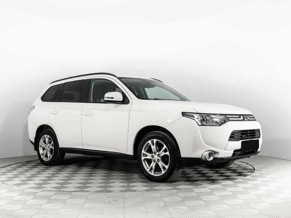Купить Mitsubishi Outlander с пробегом. Фото: #2